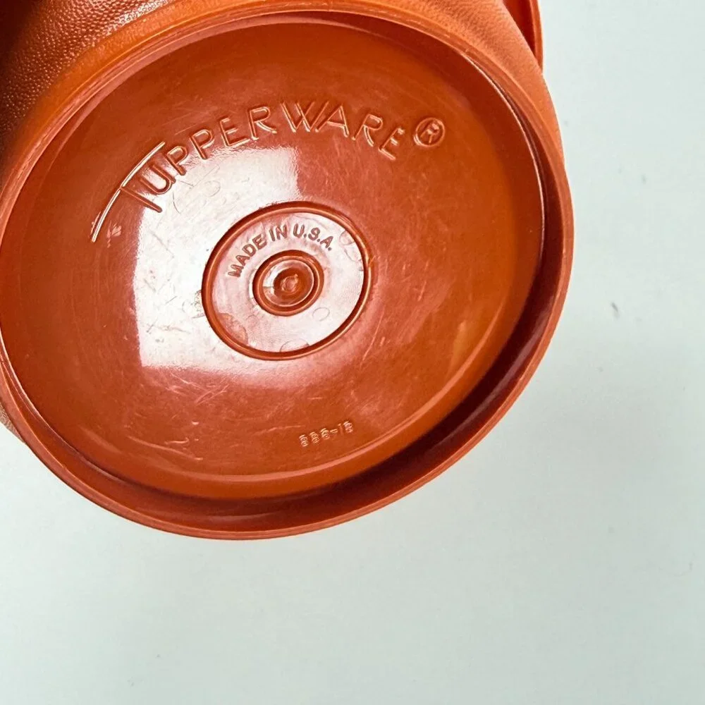 Vintage Tupperware Red Bowl Green Seal Sunburst Lid 886-18 Durable Plastic